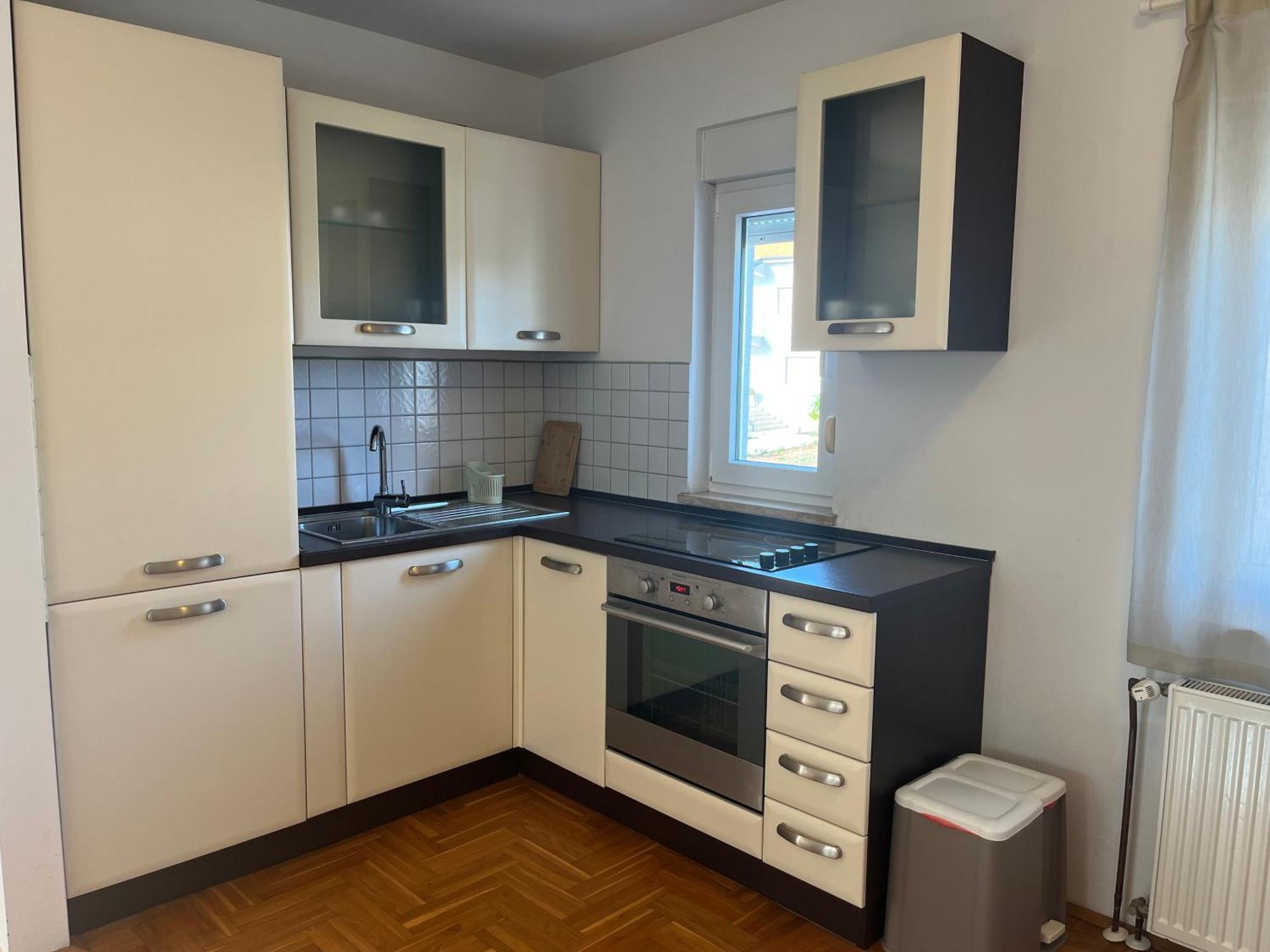 Burle Apartment With Free Private Parking Medulin Exterior foto