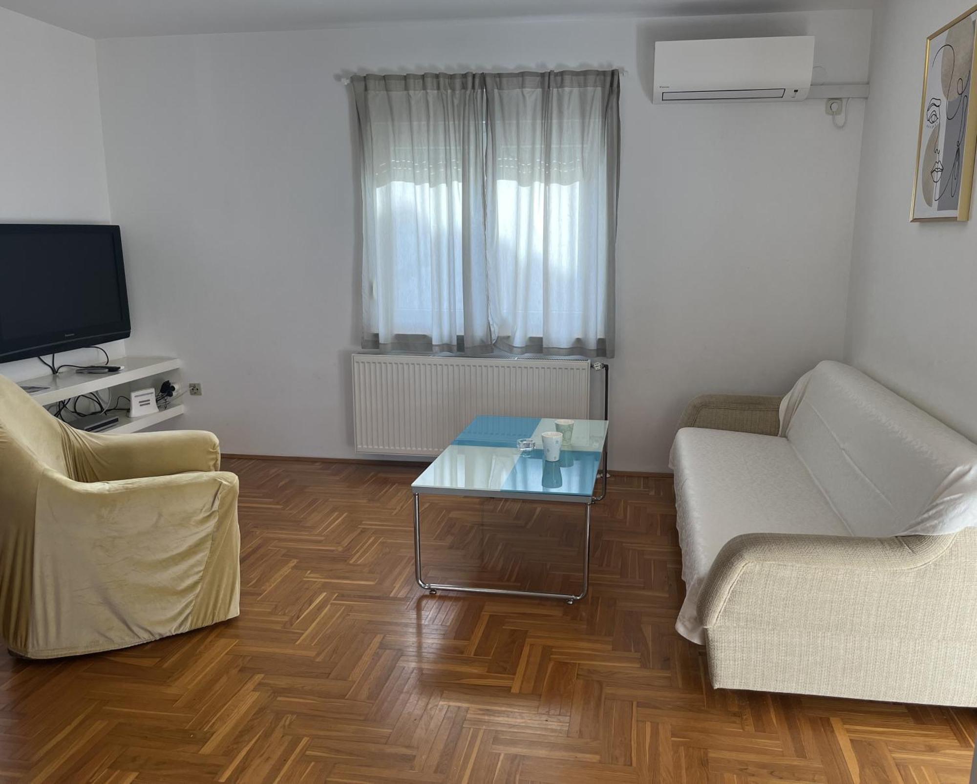 Burle Apartment With Free Private Parking Medulin Exterior foto
