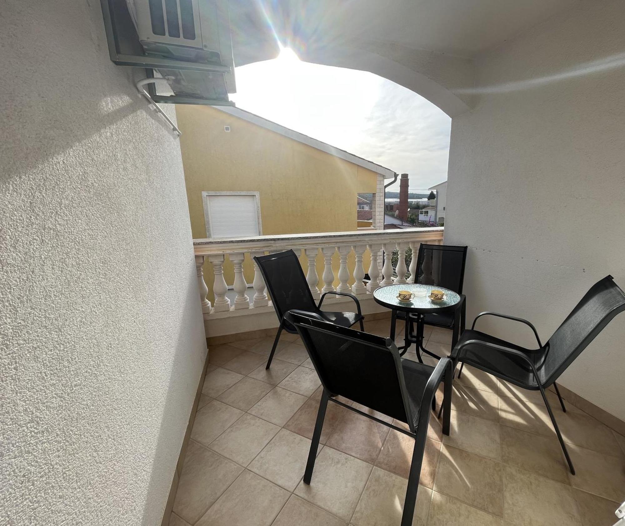 Burle Apartment With Free Private Parking Medulin Exterior foto